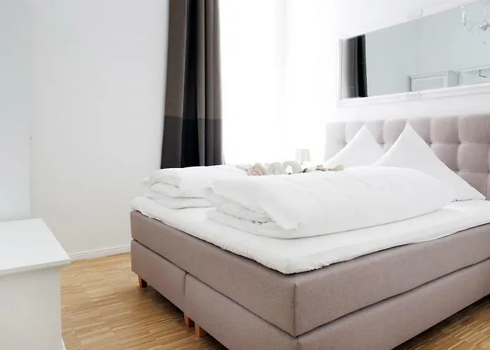 Sc 01 By Rockchair L Superhost Status L 2 Bedrooms Boxspringbeds Balcony Elevator - Cozy Family & Business Flair Welcomes You! * Berlim